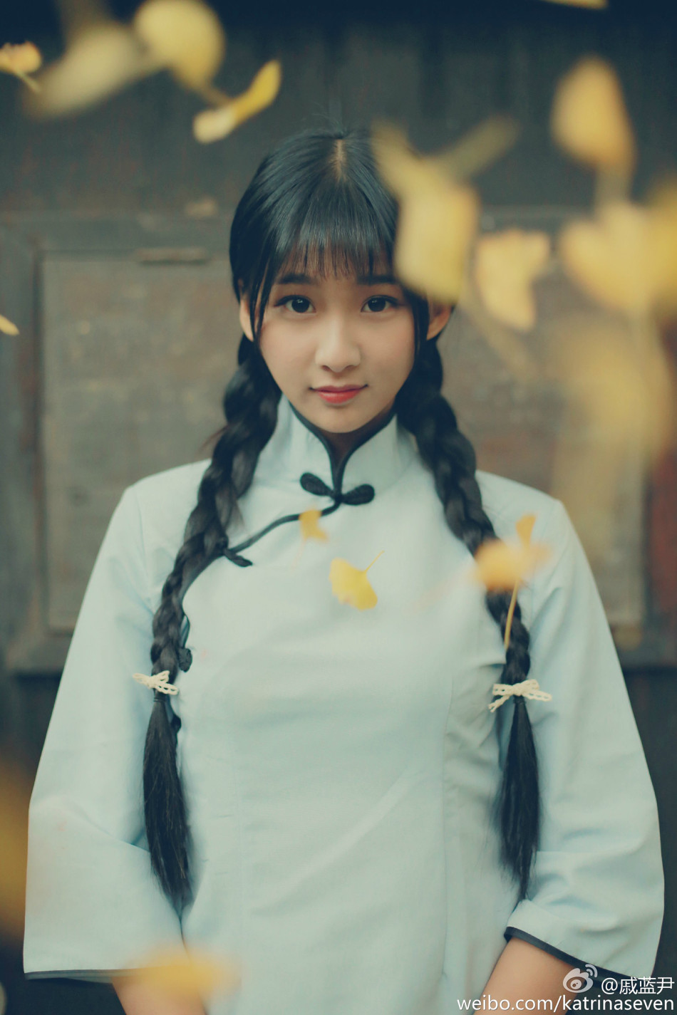 游戏女神戚蓝尹出演网剧