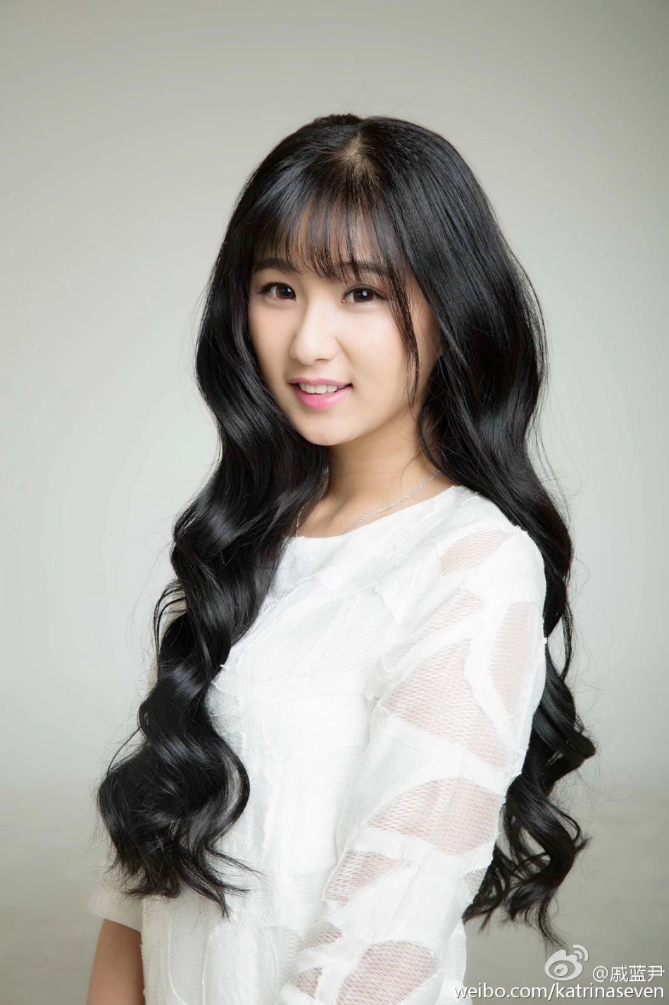 游戏女神戚蓝尹出演网剧