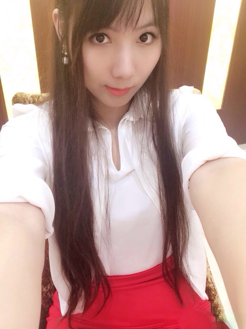 主播无内衣乳摇视频_无打底内衣秀视频高清(2)