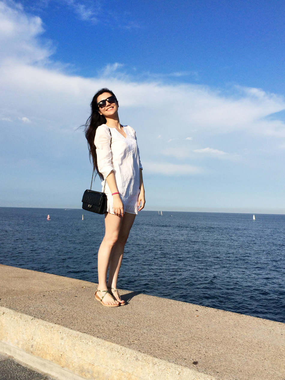 刘语熙站台主持电竞推介会