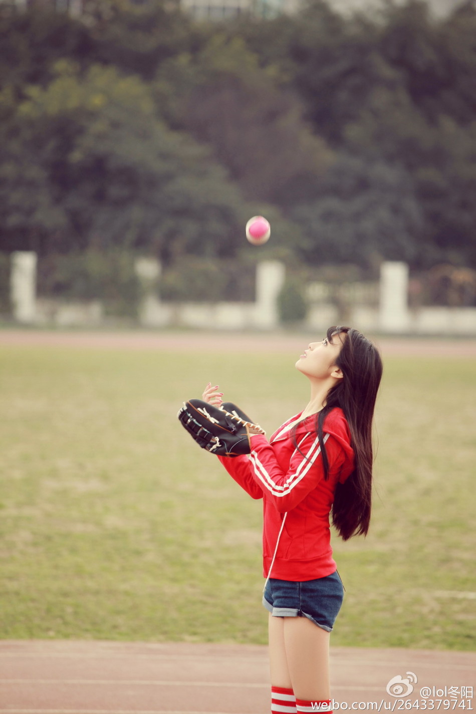 lol最萌音女主播冬阳入驻电商