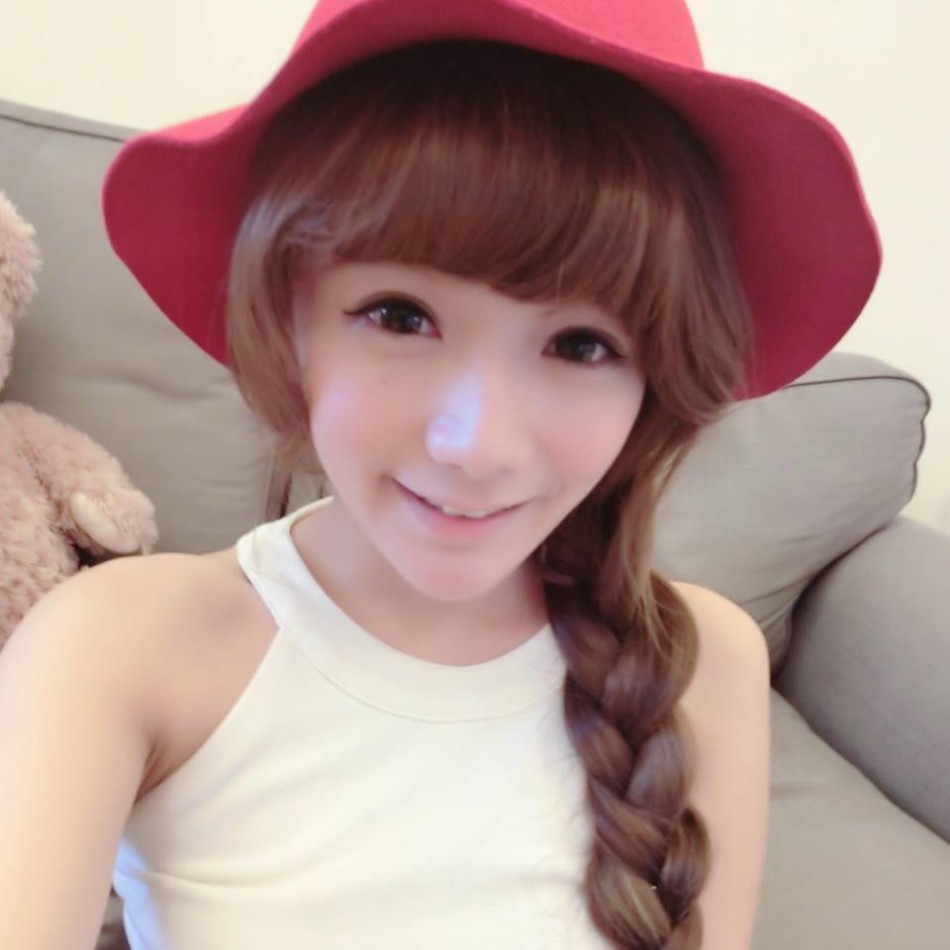 电玩女神虎牙妹化身美少女战士