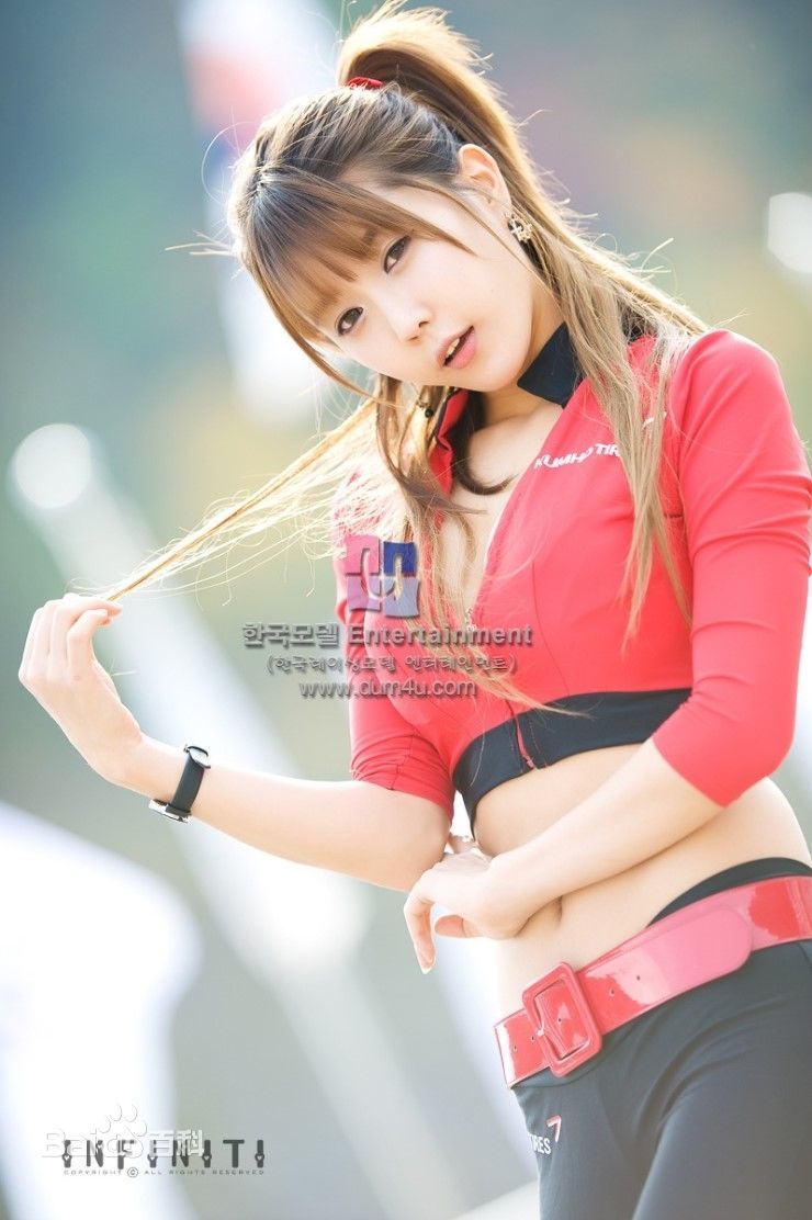 gstar宠儿许允美热裤拉链全开