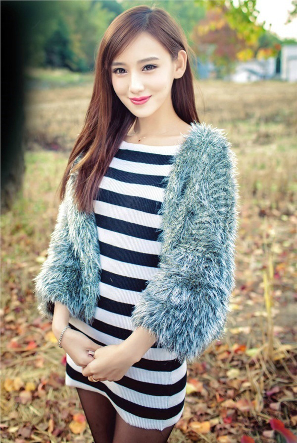 游戏女神李玉洁新形象出镜