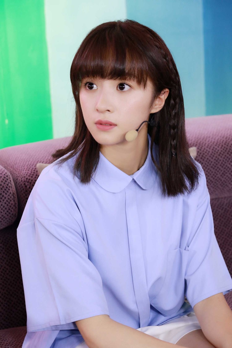 胡冰卿丸子头造型代言游戏