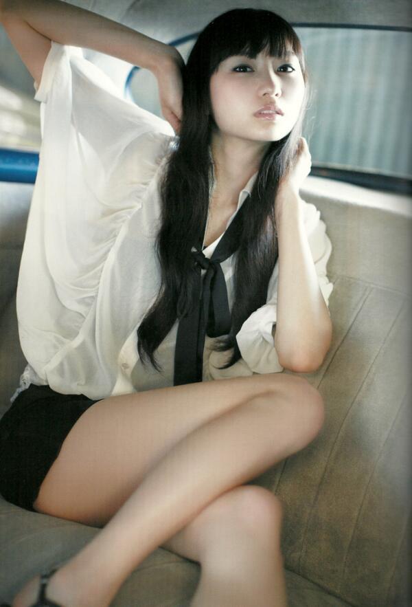 户松遥用vr技术亲手投喂宅男