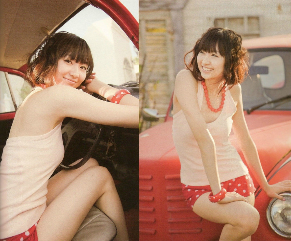 户松遥用vr技术亲手投喂宅男