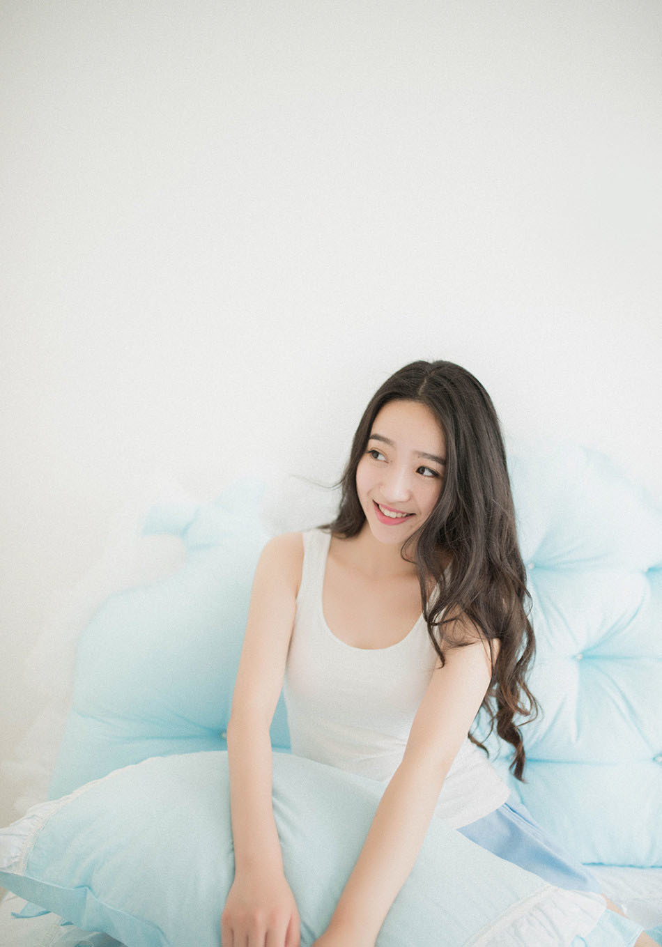 北师大校花晒清新写真 酷爱玩游戏