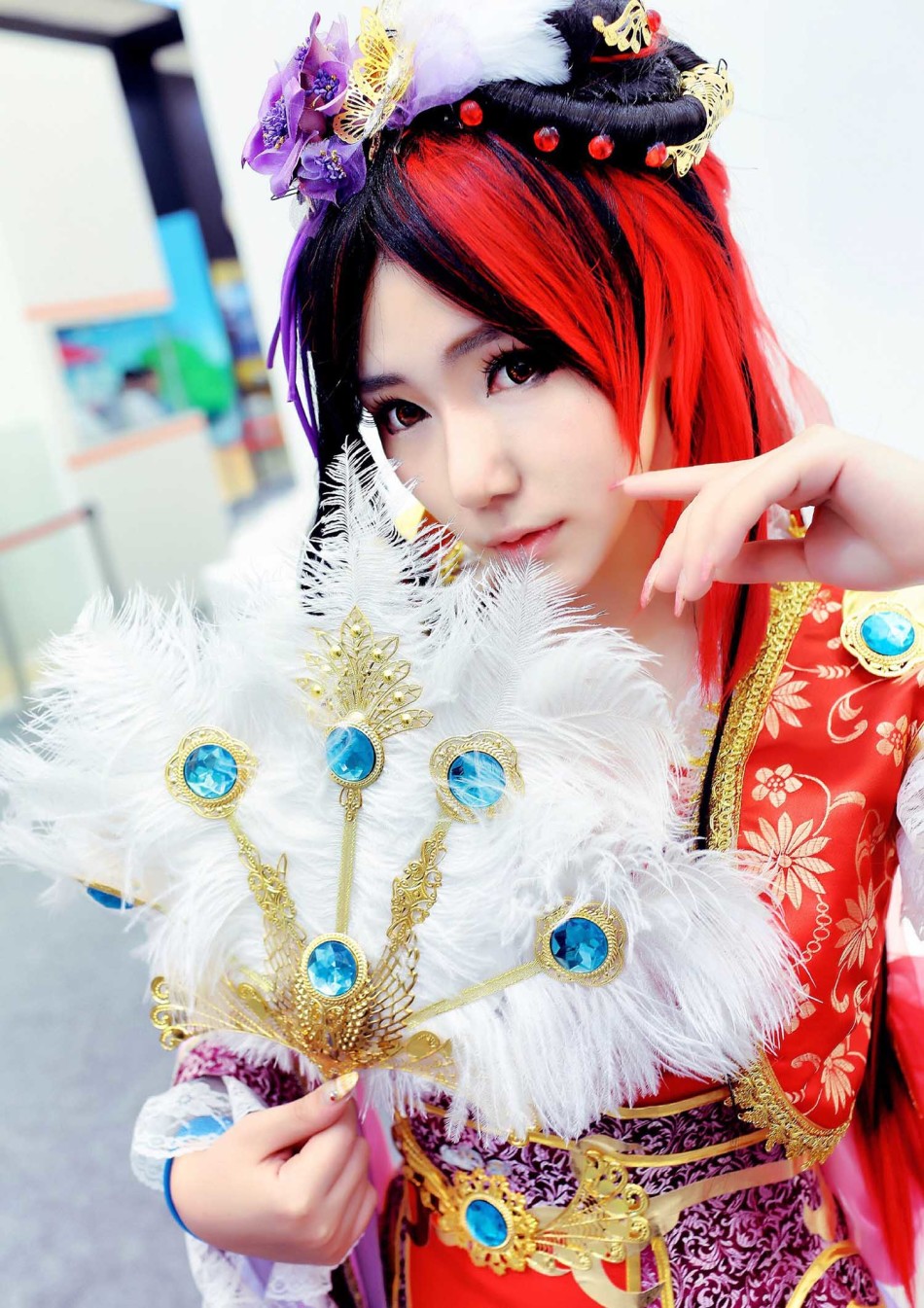 showgirl妃小美细腰嫩乳受追捧