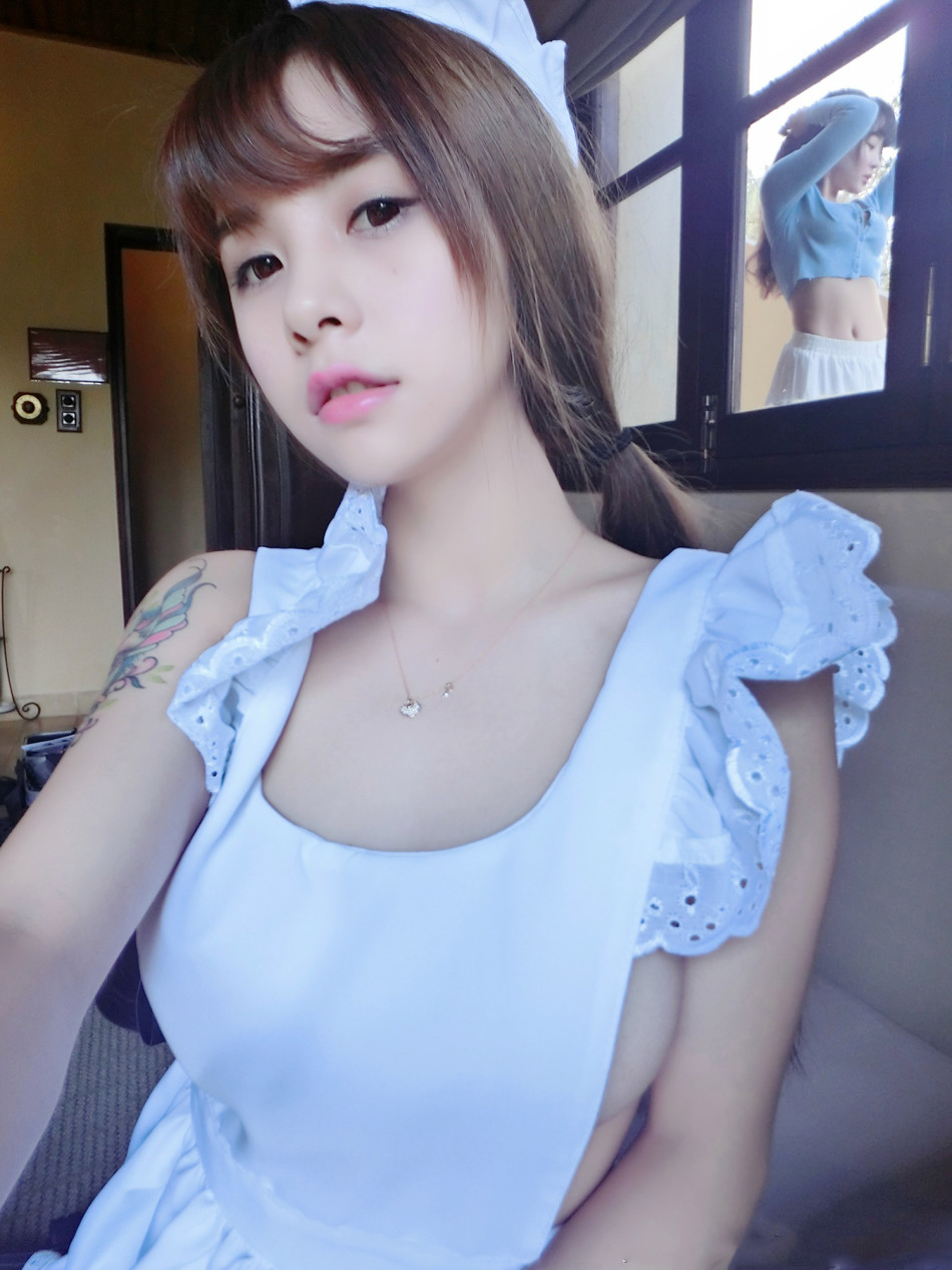 胸中有乾坤 性感主播晒新照