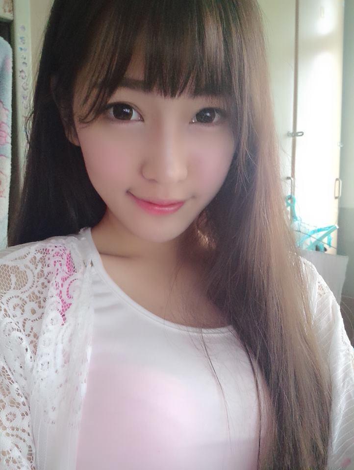 很快就有大神找到了这个妹子的真实身份:她叫lele,是台湾logi a team