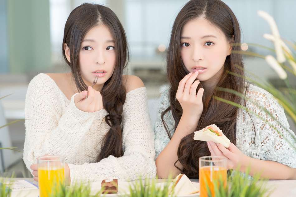 少女组合助阵新浪台北电玩展