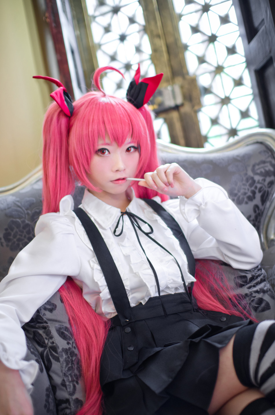 粉嫩激萌少女cos五河琴里