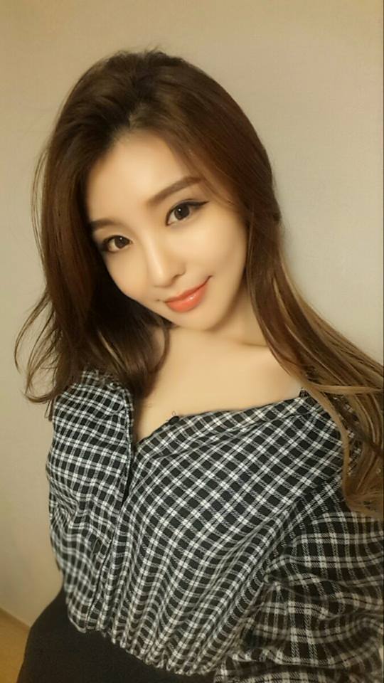 韩国"最美教师"竟是美女主播