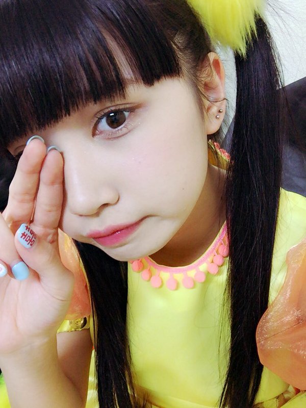 18岁二次元美少女性感写真