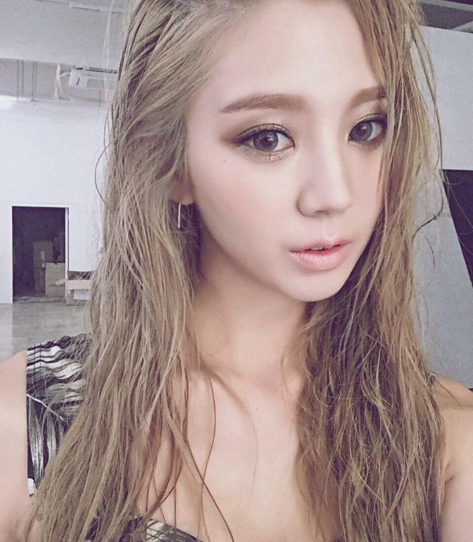 韩国女主播性感私照流出