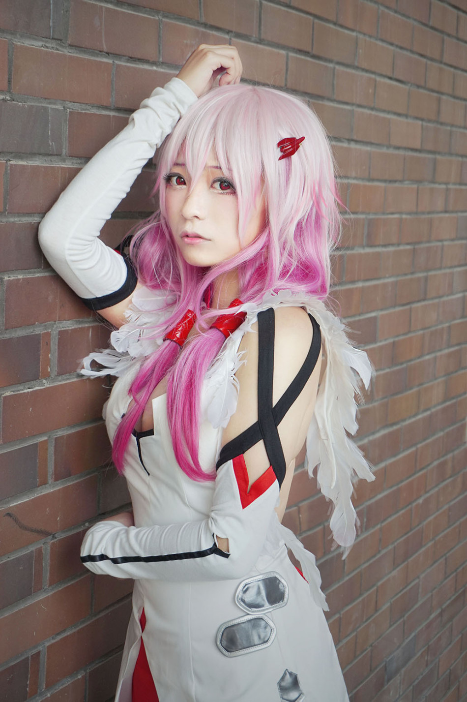 赛博少女全身赤裸手持机枪 周三cosplay大赏