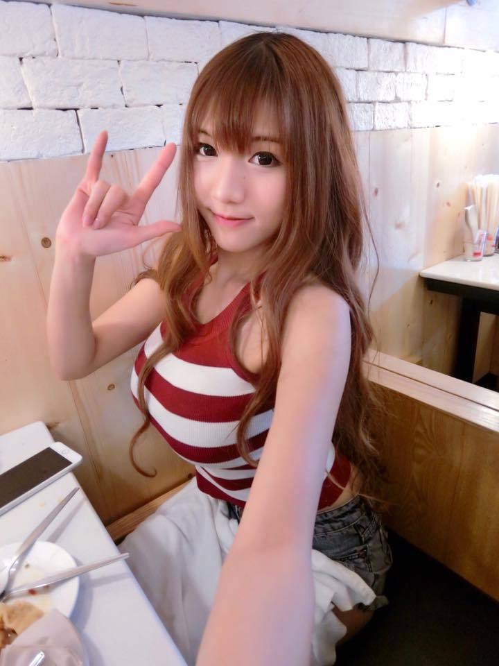 越来越胸 泰国棒糖妹晒私照