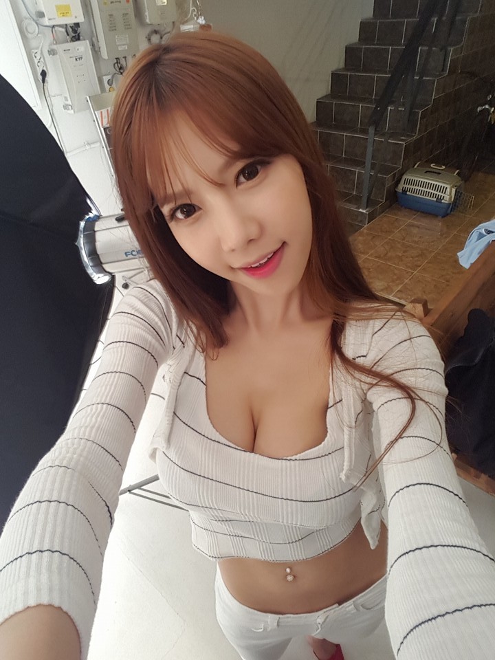 性感女主播内衣热舞_韩国女主播内衣热舞(2)