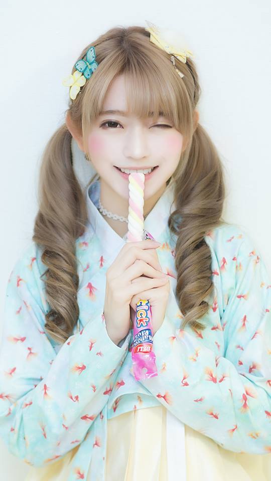 可爱似洋娃娃 韩国第一美女晒照