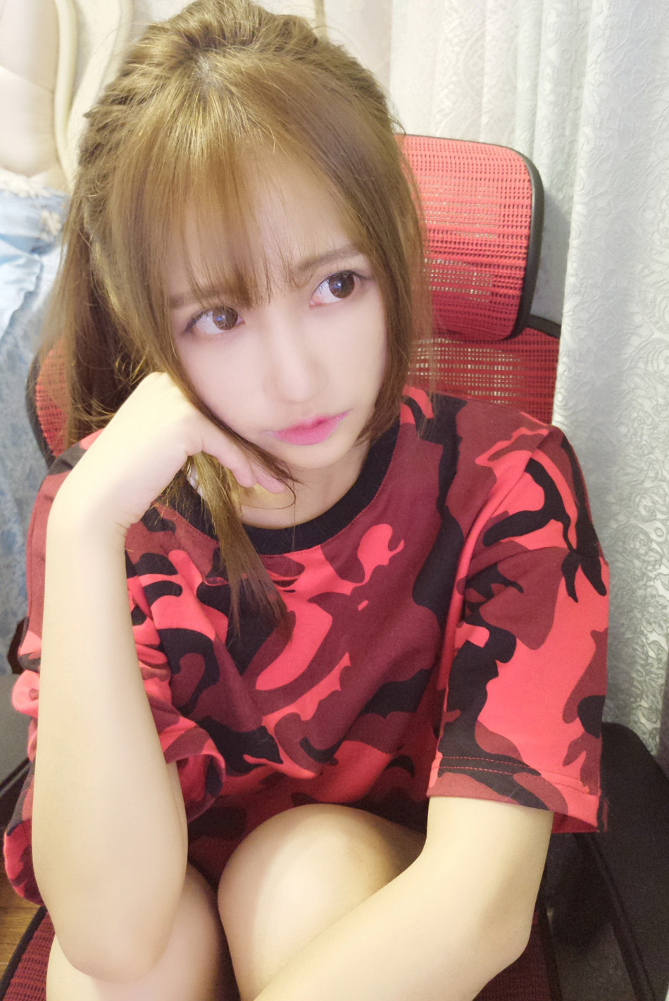 人美歌甜萌萌哒 炉石主播丸子cos性感女仆(13)