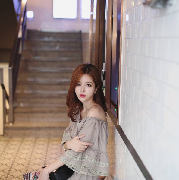 王思聪钦点女神尹素婉私照曝光