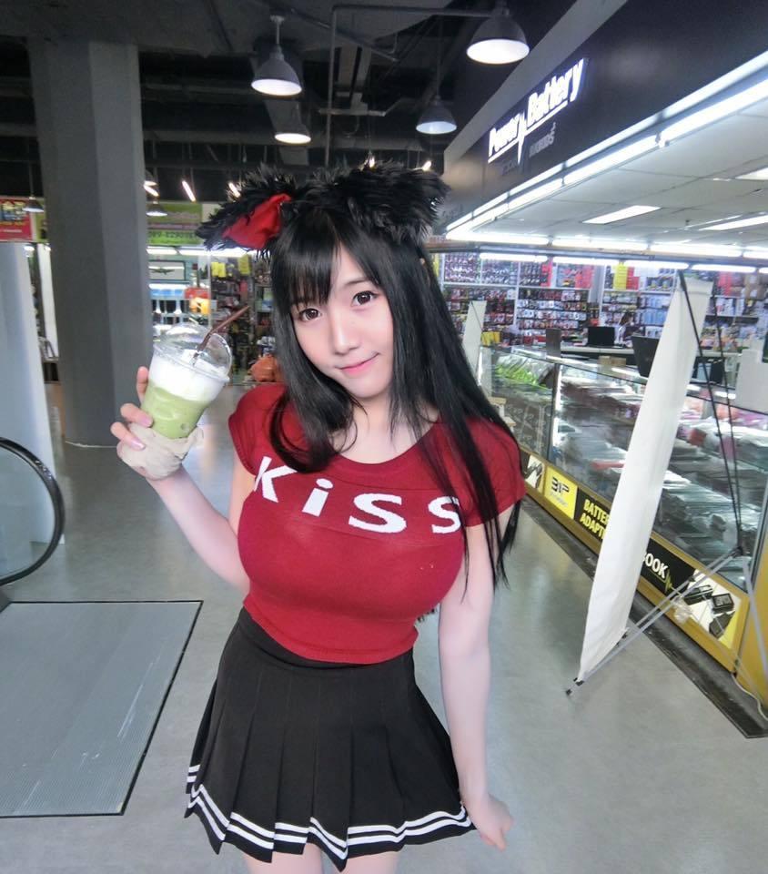 泰国正妹:把皮卡丘都撑变形了