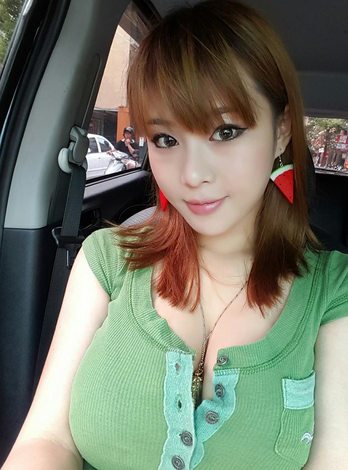 i杯台妹做游戏主播月入7,8万