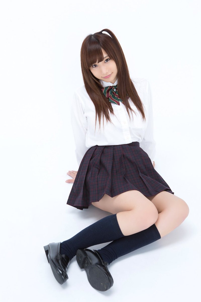 g杯性感写真偶像也是宅宅少女