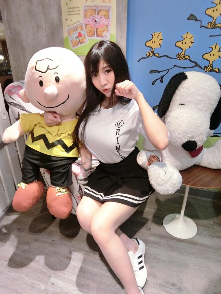 仿佛身体被掏空 棒糖妹晒新照