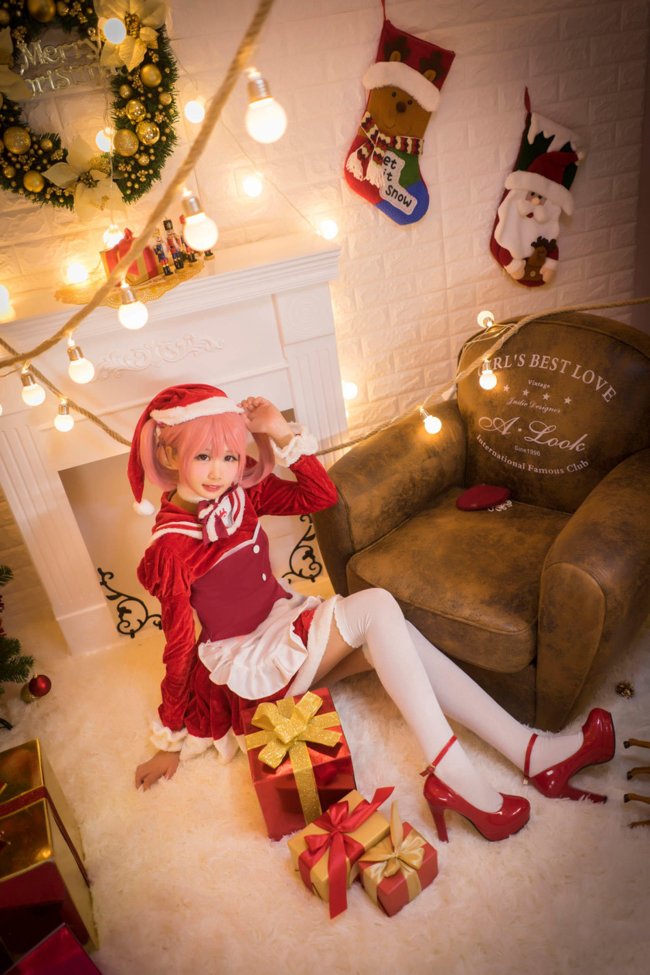 极品美少女cosplay陪你过圣诞