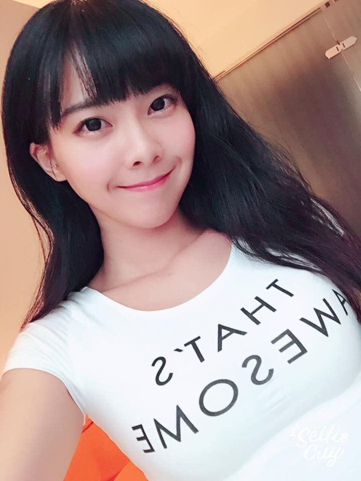 台湾清纯lol女神奎丁曝私照