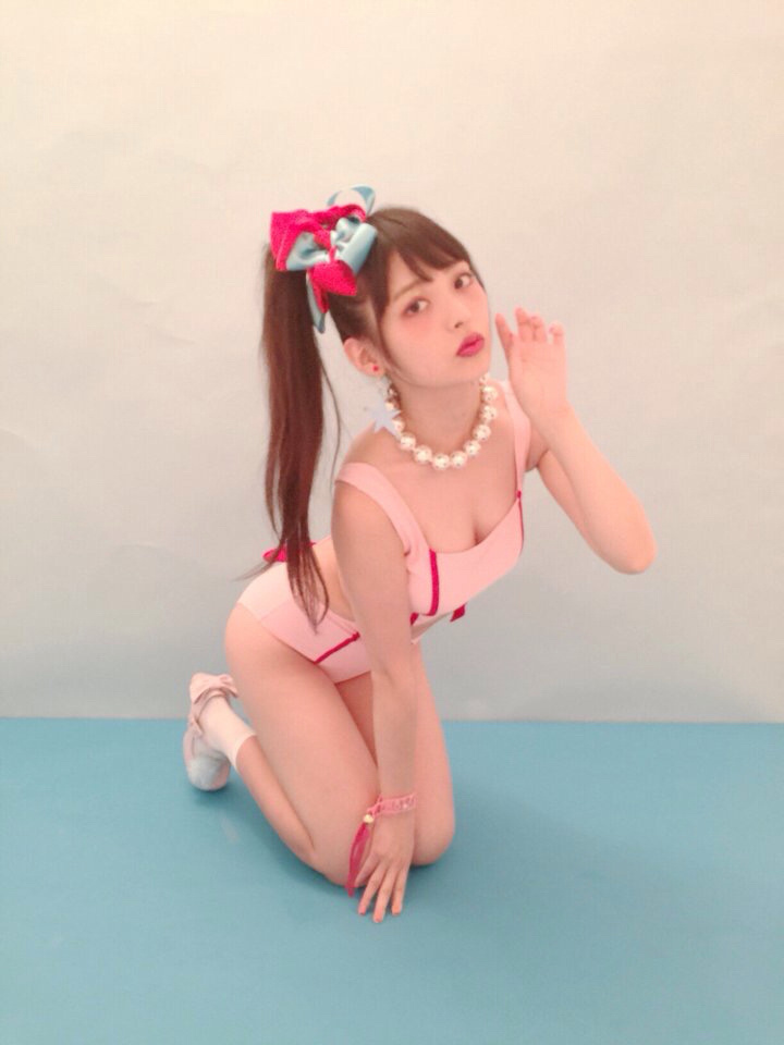 上坂堇内衣_上坂堇性感内衣
