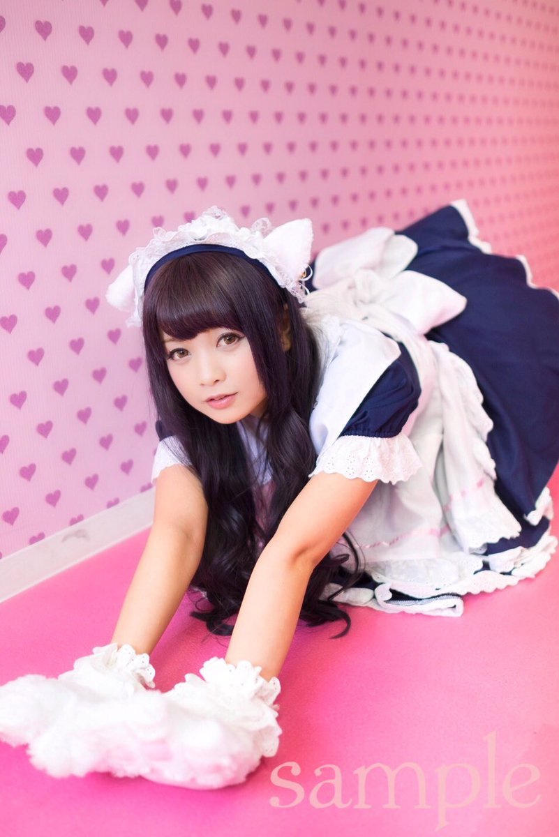 11区萌妹穿开背毛衣拍写真 性感身材让人流口水