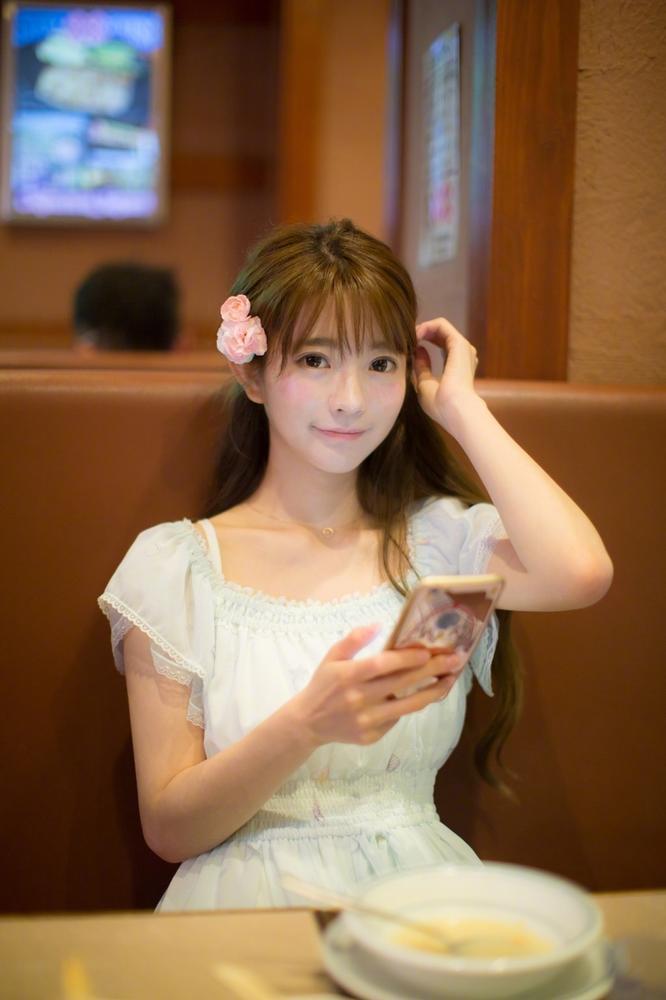 韩国第一美少女穿水手服 网友:一平如洗