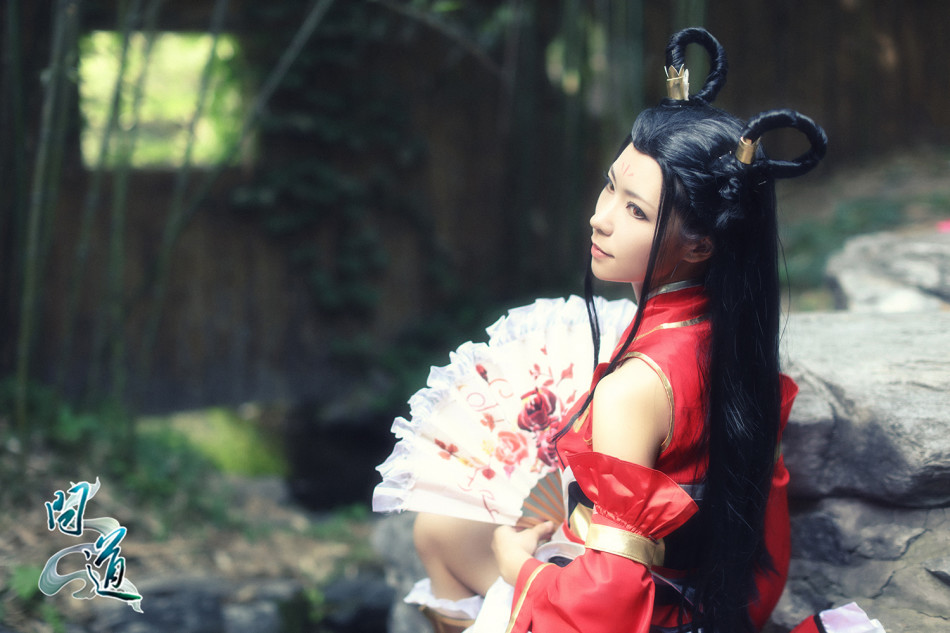 《问道》火女精美cos图-1
