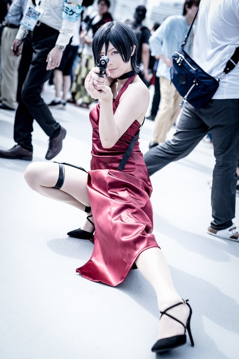 岛国萌妹cos《生化危机4》艾达王