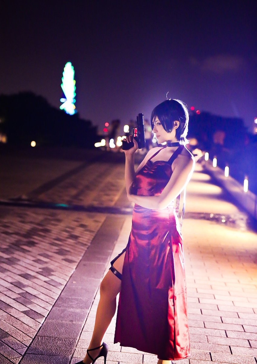 岛国萌妹cos《生化危机4》艾达王