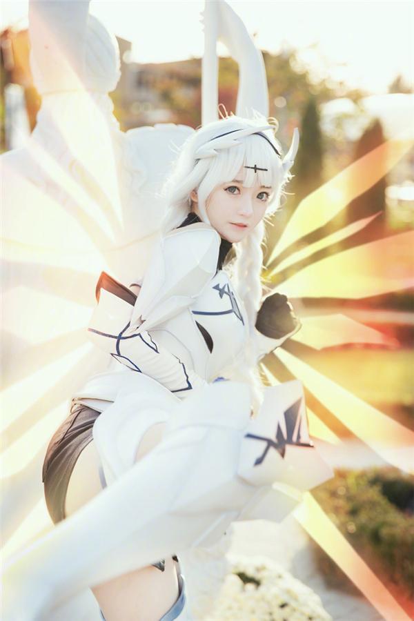 韩国第一美少女yurisa超美崩坏3新cos