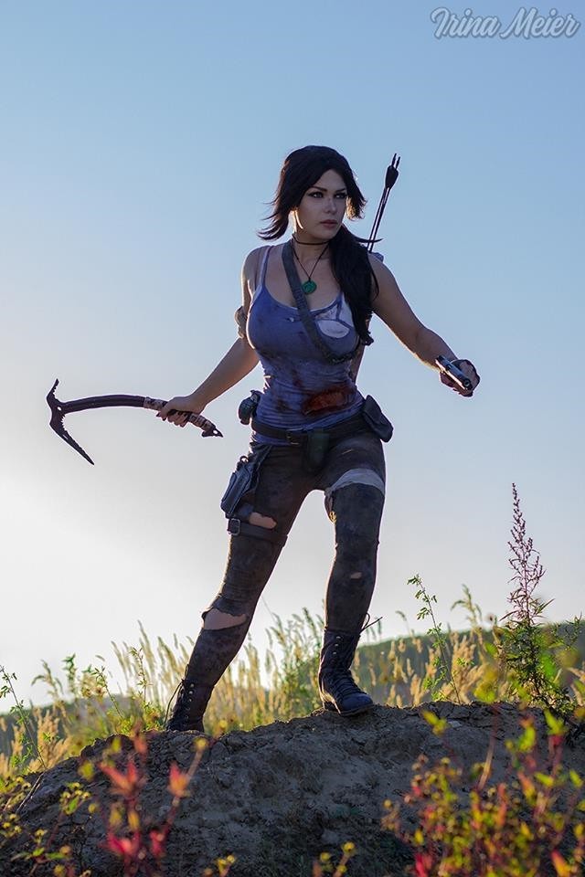 美女cos《古墓丽影》劳拉 凹凸有致性感还原