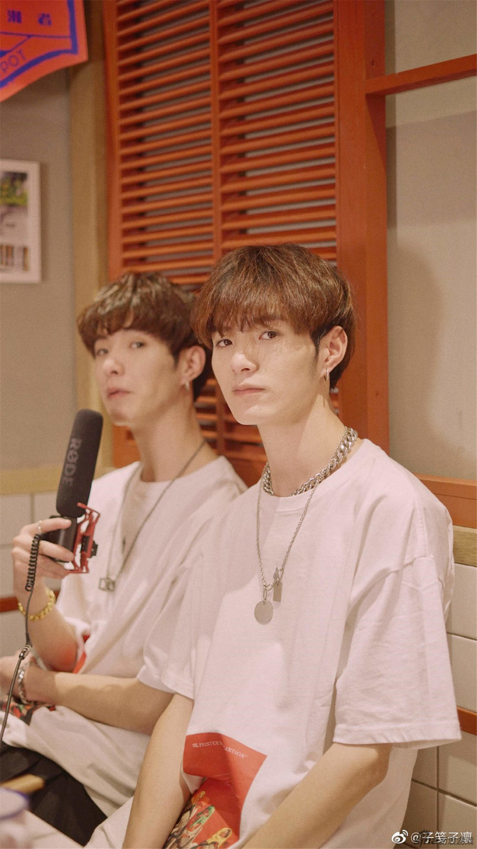 双子星子笺子凛加盟新浪猫爪帅哥荐游团