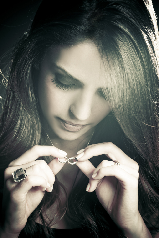 卡罗琳·塞里科是巴西小有名气的美女.