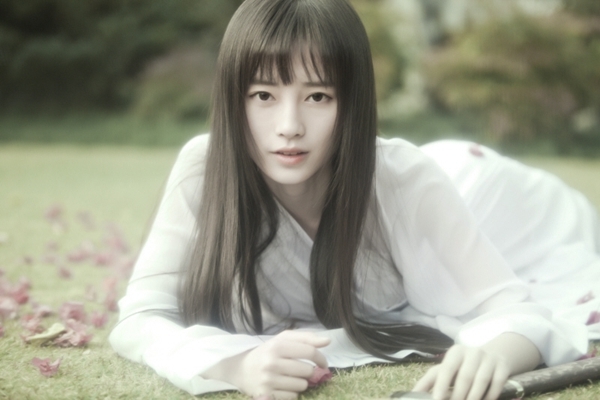 SNH48鞠婧祎似女鬼