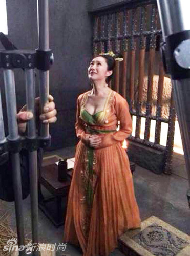 还有美女 继续左滑进入下一图集 继续左滑进入下一图集 古装剧福利