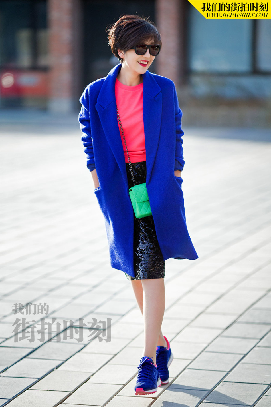郭姗姗街拍时刻圣诞特辑 撞色搭配展现冬日活力_高清图集_新浪网
