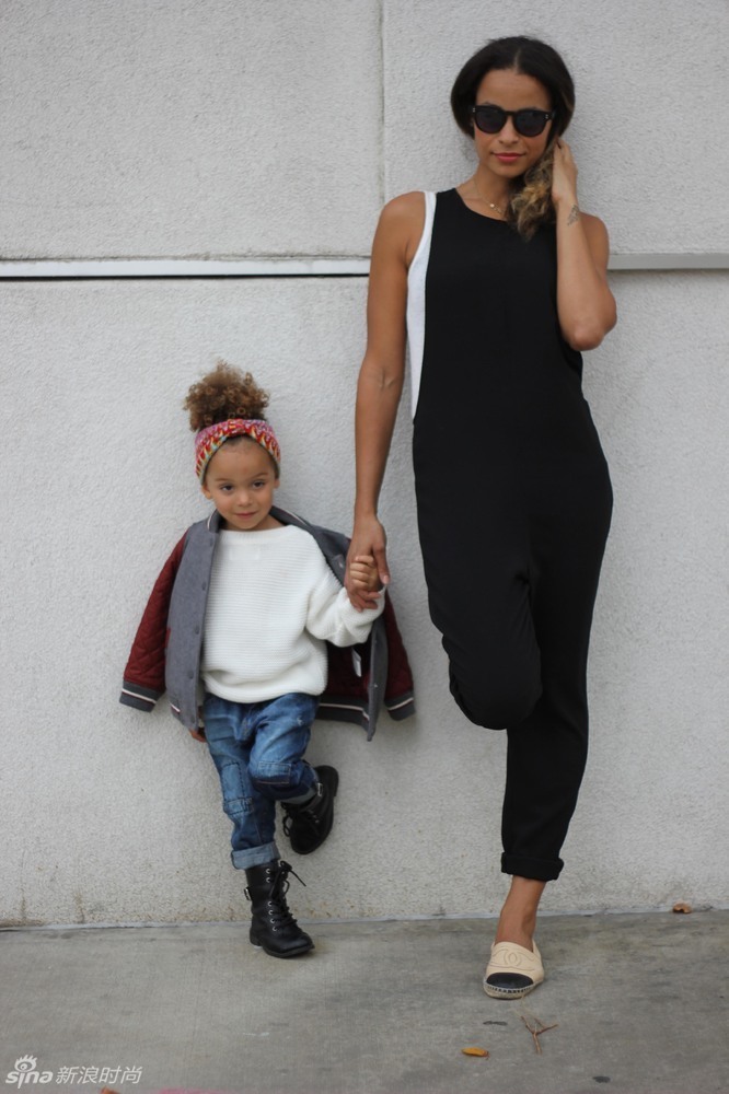 3岁小女孩成时尚红人