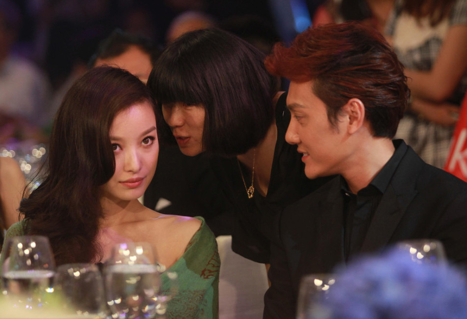 冯绍峰倪妮三年情逝 昔日模范情侣劳燕分飞_高清图集_新浪网