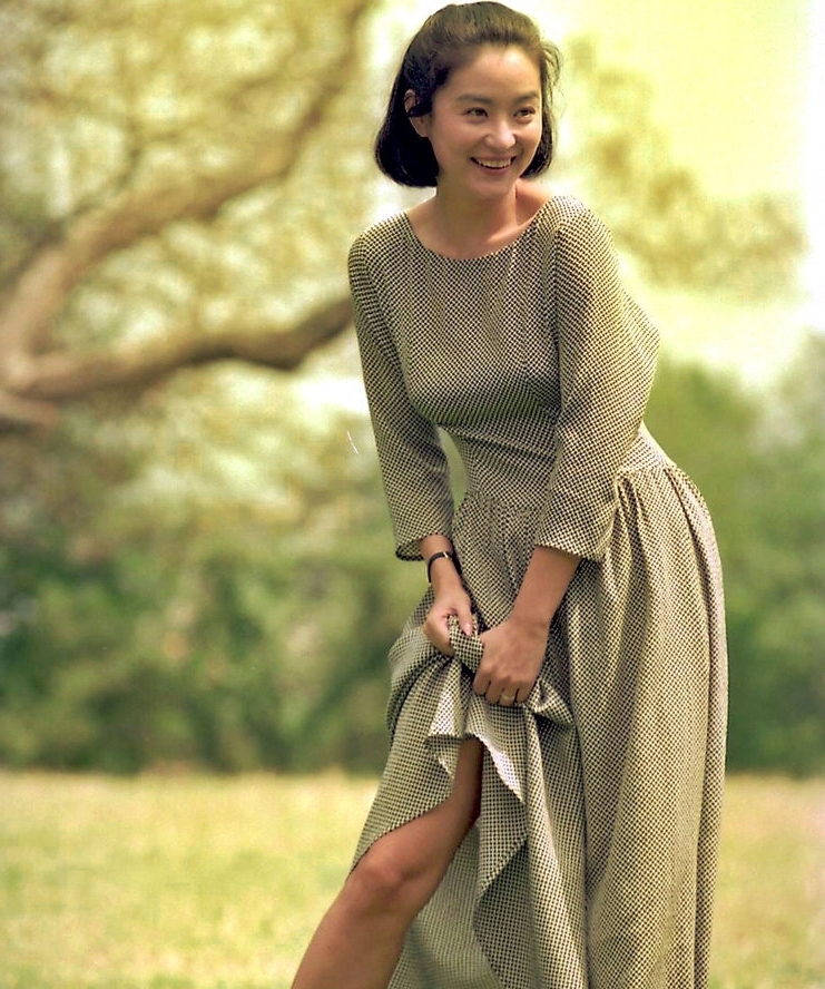 看女星旧照回味复古时尚