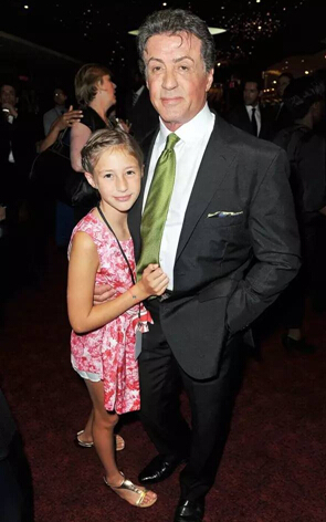 史泰龙家的尤物仨闺女