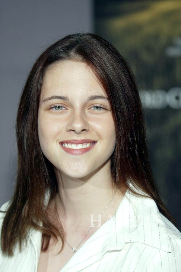 从长发到短发从直女到弯女 暮光女造型进化路